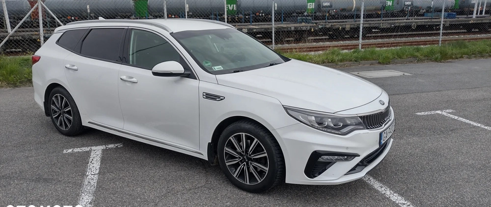 Kia Optima cena 76875 przebieg: 164000, rok produkcji 2019 z Gdynia małe 497